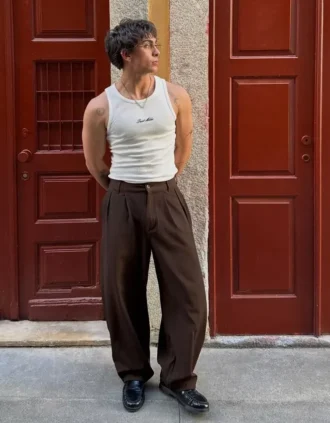 Bardzo luźne spodnie typu baggy z zakładkami w stylu Jogger