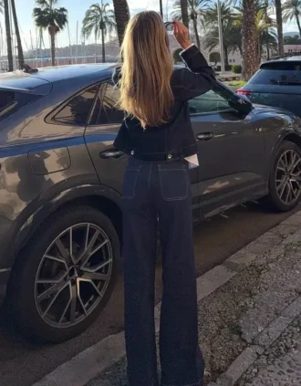 Bezszwowe jeansy z wysokim stanem i szerokimi nogawkami z kieszeniami – Spodnie – damskie