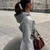 Bluza z kapturem i wysokim stanem zapinana na zamek – #Bershkastyle – damska Bluza z kapturem i wysokim stanem zapinana na zamek – #Bershkastyle – damska