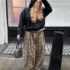 Bluza z kapturem i zamkiem, haftowana – Bluzy i bluzy z kapturem Bluza z kapturem i zamkiem, haftowana – Bluzy i bluzy z kapturem