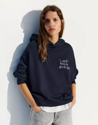 Bluza z kapturem z nadrukiem