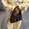 Bluza z kapturem z nadrukiem Bluza z kapturem z nadrukiem