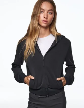 Bluza z kapturem zapinana na zamek