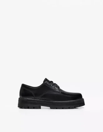 Buty typu derby – obuwie