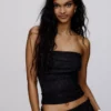 Błyszczący top bandeau Błyszczący top bandeau