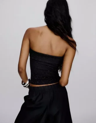 Błyszczący top bandeau