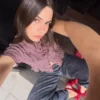 Dżinsy typu boyfriend z niskim stanem i fakturą Dżinsy typu boyfriend z niskim stanem i fakturą