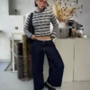 Dżinsy z niskim stanem i Wide Leg nogawkami Dżinsy z niskim stanem i Wide Leg nogawkami
