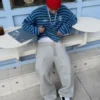 Haftowany sweter w paski o luźnym Fit-u Haftowany sweter w paski o luźnym Fit-u