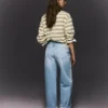 High-Waist Straight Wide-Leg Jeans with Turn-Up Hems – Spodnie
