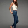 Jeansy Skinny z podwyższonym stanem i efektem push-up – Spodnie