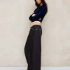 Jeansy z szerokimi nogawkami i niskim stanem – Spodnie Jeansy z szerokimi nogawkami i niskim stanem – Spodnie