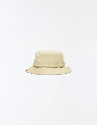 Kapelusz typu bucket – akcesoria