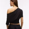 Koszulka z krótkim rękawem i asymetrycznym krojem – T-shirty – Kobiety Koszulka z krótkim rękawem i asymetrycznym krojem – T-shirty – Kobiety