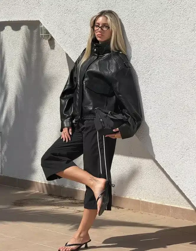 Kurtka Faux Leather z kołnierzem w kształcie lejka Kurtka Faux Leather z kołnierzem w kształcie lejka