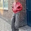 Luźne jeansy z naszywką Luźne jeansy z naszywką
