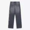 Luźne jeansy z naszywką Luźne jeansy z naszywką