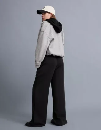 Miękkie spodnie Wide Leg – Spodnie – Kobiety