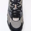 Obuwie sportowe z cienką podeszwą – Sneakersy