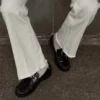 Proste jeansy z rozszerzanymi nogawkami Proste jeansy z rozszerzanymi nogawkami