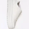 Sneakersy z grubą podeszwą