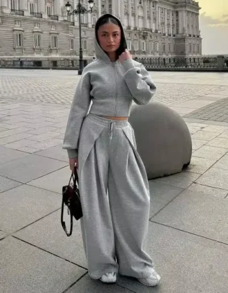 Spodnie z szerokimi nogawkami z efektem neoprenu i stoperami – #Bershkastyle – damskie