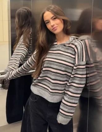Sweter w paski z kołnierzykiem polo