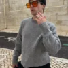 Sweter z okrągłym dekoltem Sweter z okrągłym dekoltem