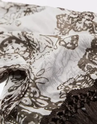 Szalik z frędzlami w wzór paisley