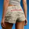 Szorty z haftem Ed Hardy X Bershka – damskie Szorty z haftem Ed Hardy X Bershka – damskie