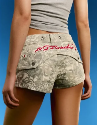 Szorty z haftem Ed Hardy X Bershka – damskie