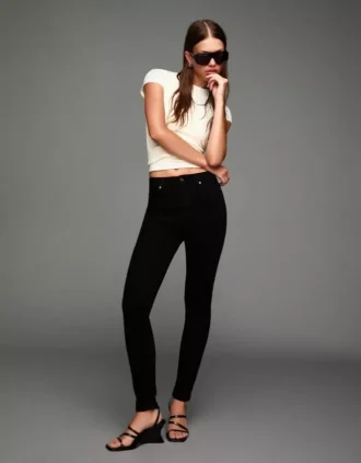 Wysokie, miękkie Jeansy Skinny – Spodnie Wysokie, miękkie Jeansy Skinny – Spodnie