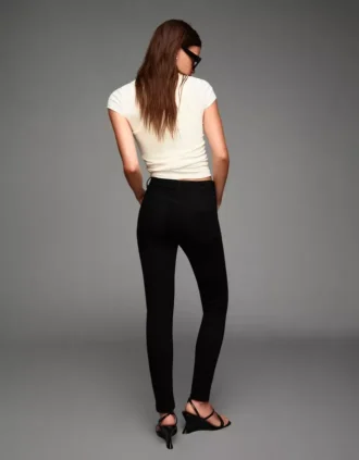 Wysokie, miękkie Jeansy Skinny – Spodnie Wysokie, miękkie Jeansy Skinny – Spodnie