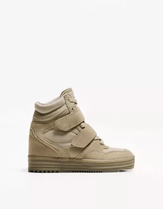 Wysokie Sneakersy z wewnętrznym klinem – Obuwie